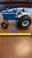 FORD 8000 tractor -die cast- see pics for damage