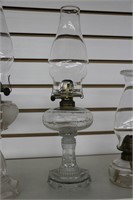 WHITE STAR OIL LAMP WITH SHADE 16"