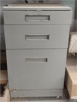 3 Drawer Metal Cabinet, 15" x 18" x 25"