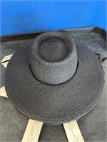 6 Universal Thread Hats