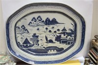 An Antique Chinese Export Platter