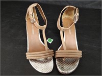 Donald J Pliner Sz 7 Heeled Sandal Slight Wear