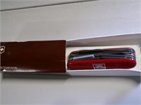 Marlboro Victorinox Swiss army knife