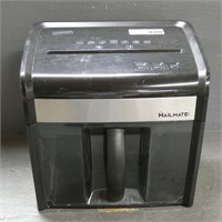 Staples Mailmate Paper Shredder