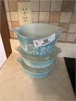 Vintage Pyrex Dishes