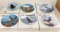 6 collectors plates w/ round frames (6)