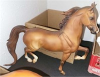 MODEL HORSE #9, CHESTNUT W/LONG DK BRN TAIL