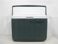 10.5"x 18"x 13" Coleman Ice Chest See Info