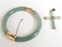 14k gold & jade bracelet & cross