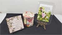 Easel plaques, and a decorative
 round box.