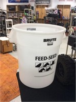 Feed bucket