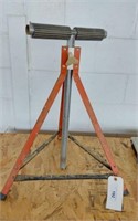 MATERIAL HANDLER- 
 ADJUSTABLE HEIGHT- WITH