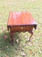 Beautiful Wooden Drop Leaf End Table