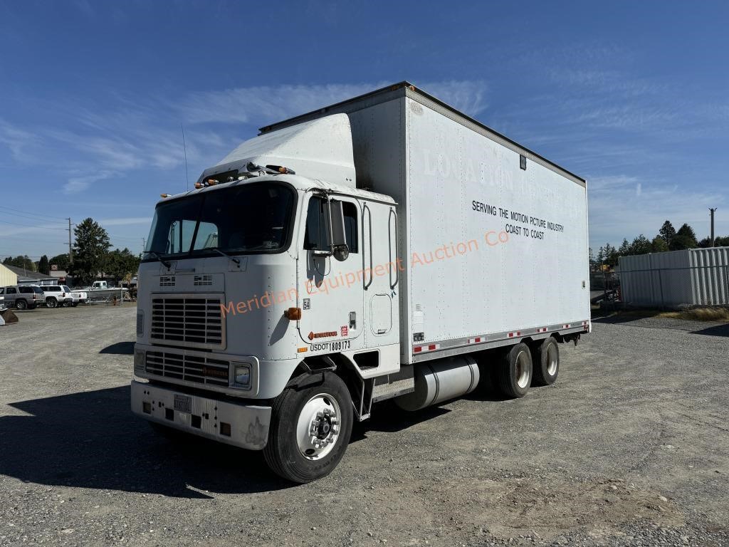 1988 International 9600 Cabover Truck