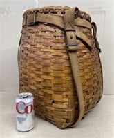 Trapper's Backpack basket vintage