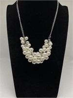 Short Pearl Necklace & Matching Earrings