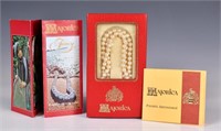 A Vintage Imitation Pearl Necklace w/Box