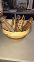 10 inch pottery mixing bowl with wooden kitchen
