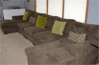 Crate & Barrel Brown Sectional 5 pc Couch 170"W x