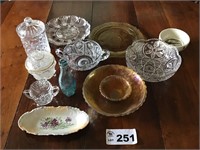 ASSORTMENT OF GLASSWARE, PLATTERS