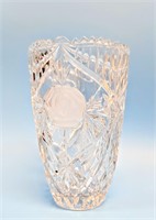Beautiful Rose Design Glass Vase