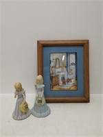 small chalkboard and 2 figurines