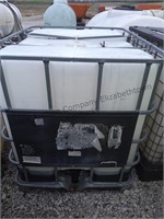 Square tank with valve in  cage appox 275