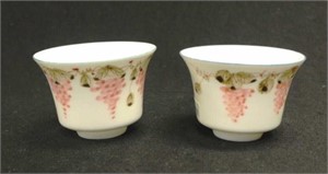Chinese pair of porcelain grape teacups