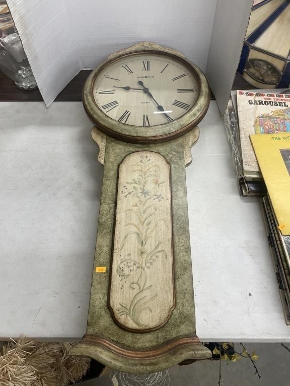 Vintage Howard miller wall clock 39” h