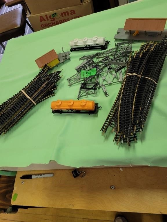 Plastic train tracks & cars & operated power box