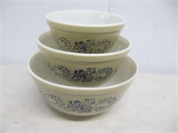 PYREX "HOMESTEAD" BOWLS