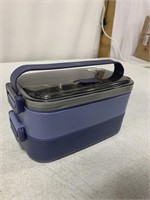 SMALL LUNCH CONTAINER, 7.5 X 4.5 IN.