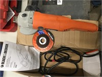 Black and decker4 1/2 inch small angle grinder