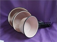 3 pink enamel saucepans