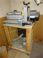 Performax 16"-32" Plus Circuit Sander on stand