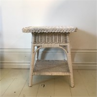 VINTAGE WICKER SIDE TABLE