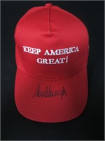 Donald Trump Signed Hat EUA COA