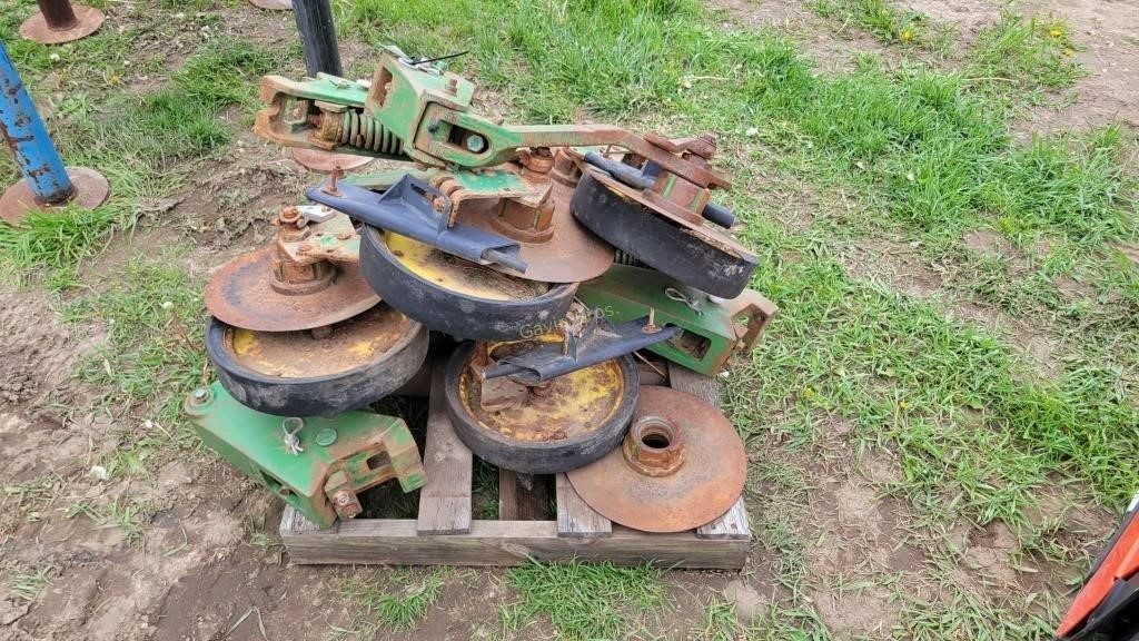 JD Planter Coulters