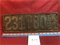 Old license plate, IA 21