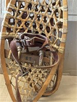 1 Pair Wooden Snowshoes