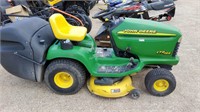 John Deere LTR166 Riding tractor c/w bagger &