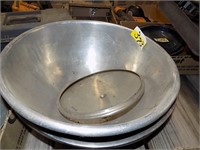 ALUMINUM PANS