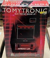 TOMYTRONIC ELECTRIC BREAK UP GAME / SHIPS