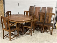 48'' Round Oak Table With Six Chairs