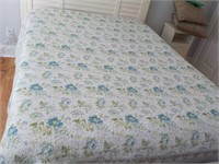 Queen Size Floral Quilt