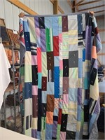 String Tied Polyester Quilt 85" x 76"