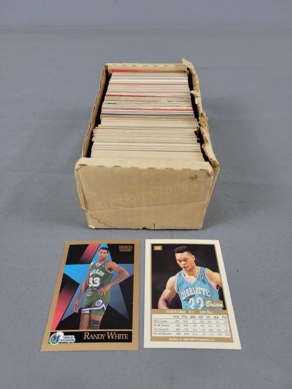 Box Of Several Hundred Mixed Sports Cards