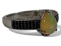 Ladies .925 Silver Opal Ring