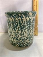 Roseville Robinson Spongeware Pottery, 6”