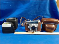Kodak Retina Automatic III + Vivitar Flash